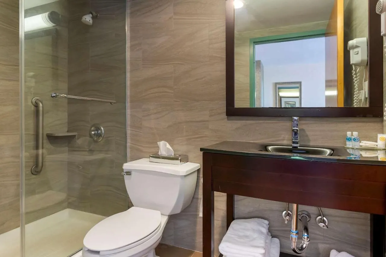 ** Отель Comfort Inn Brooklyn Нью-Йорк США